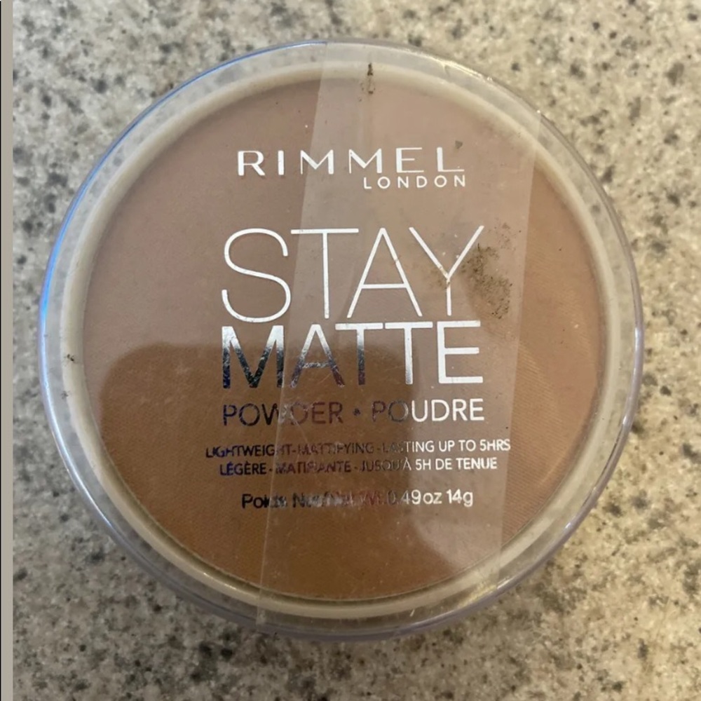 Rimmel Stay Matte powder in NUDE